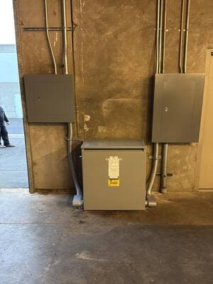 {{ custom_values.service_3 }} in {{custom_values.area_3})