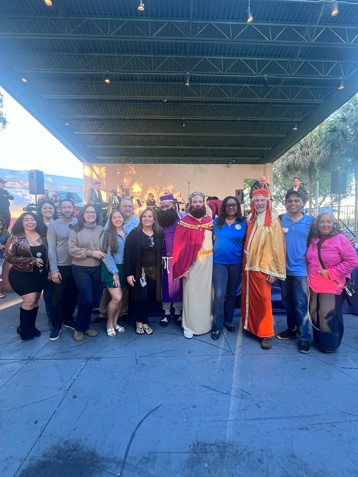 Join the Erin for Hollywood campaign — District 5