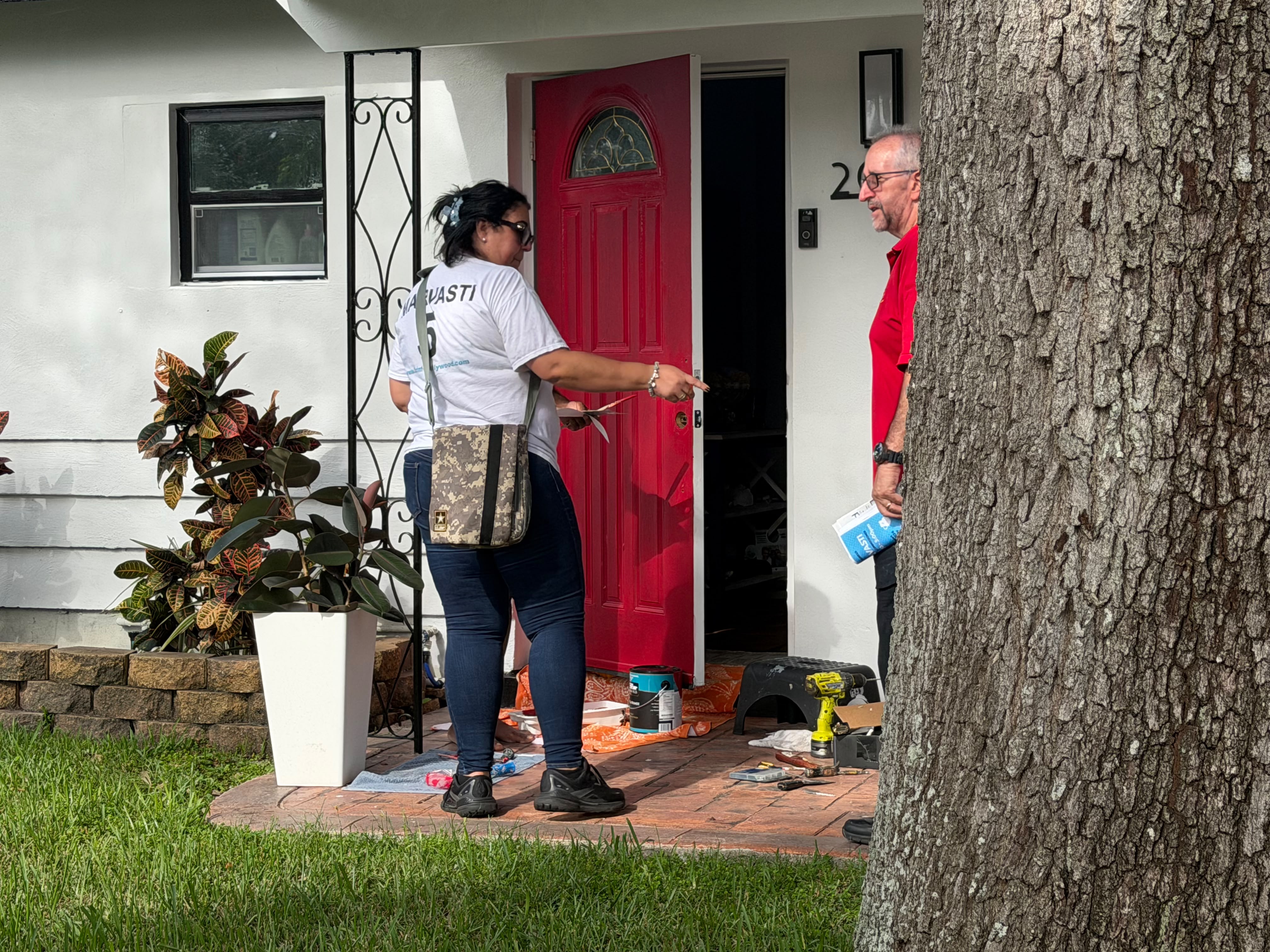 Join the Erin for Hollywood campaign — District 5