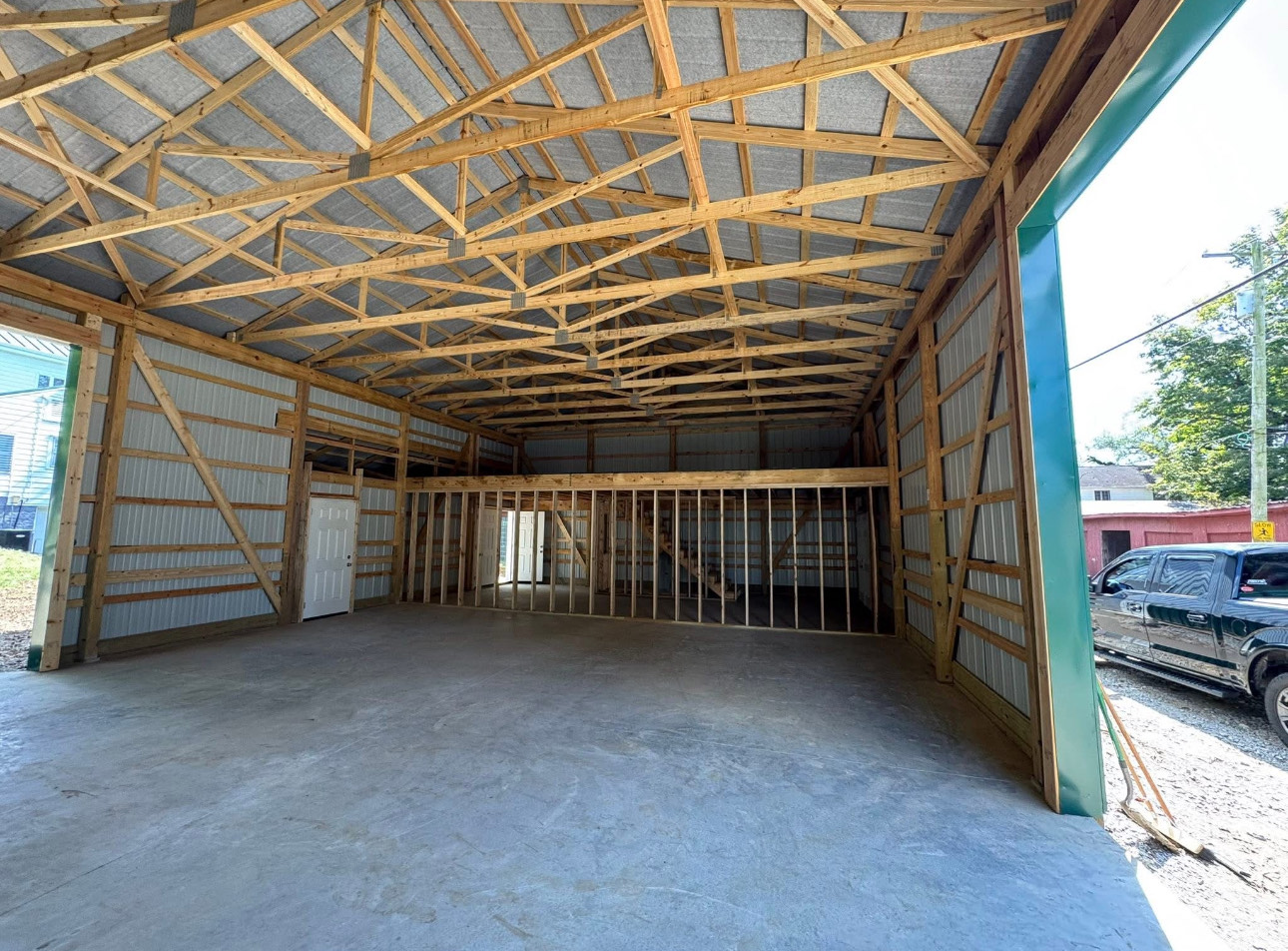 {{ custom_values.service_1 }} in {{custom_values.area_3})