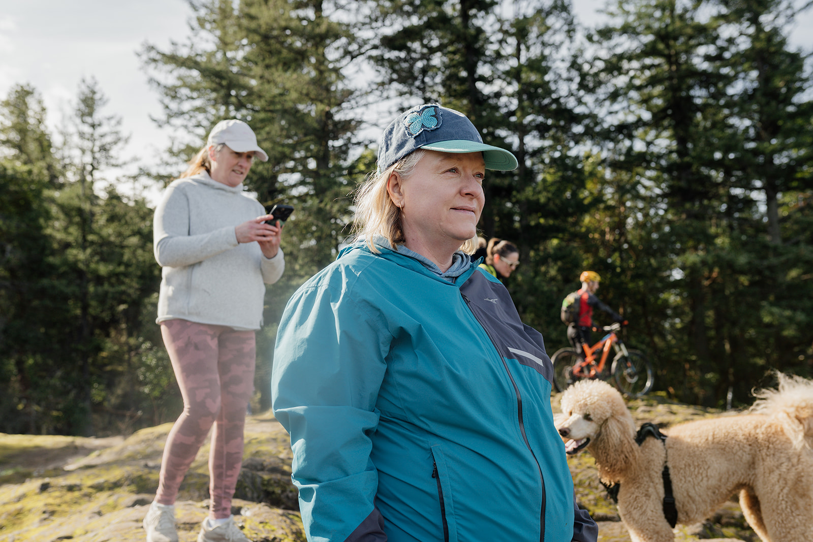 Tropos members on a coastal hike