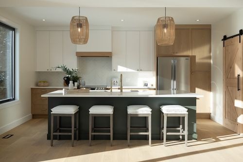 Lux Homes – Modern Sage Residence