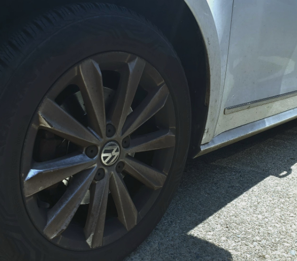 Vehicle before detailing