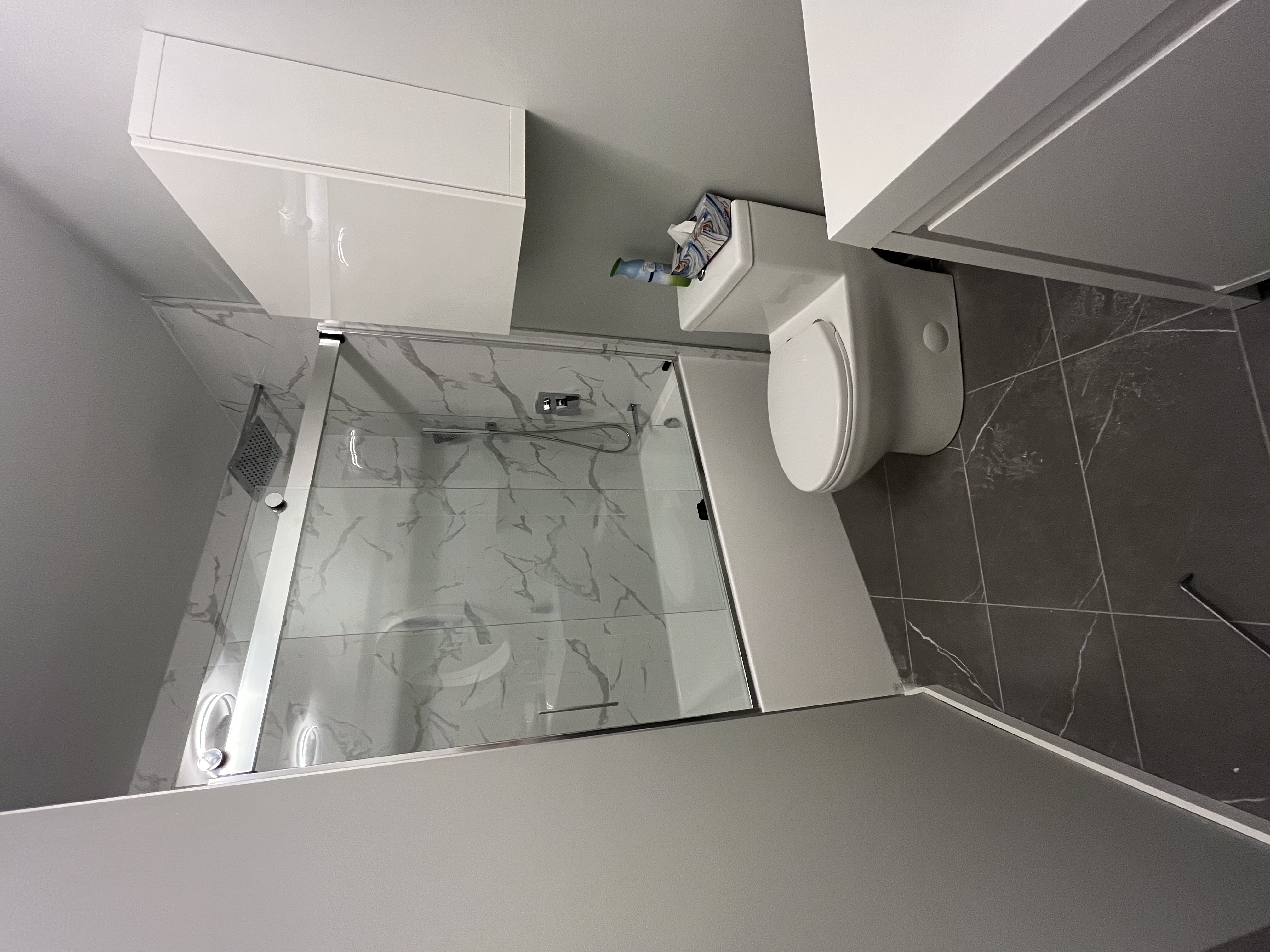 Rénovation salle de bain complète par Les Constructions Gadbois
