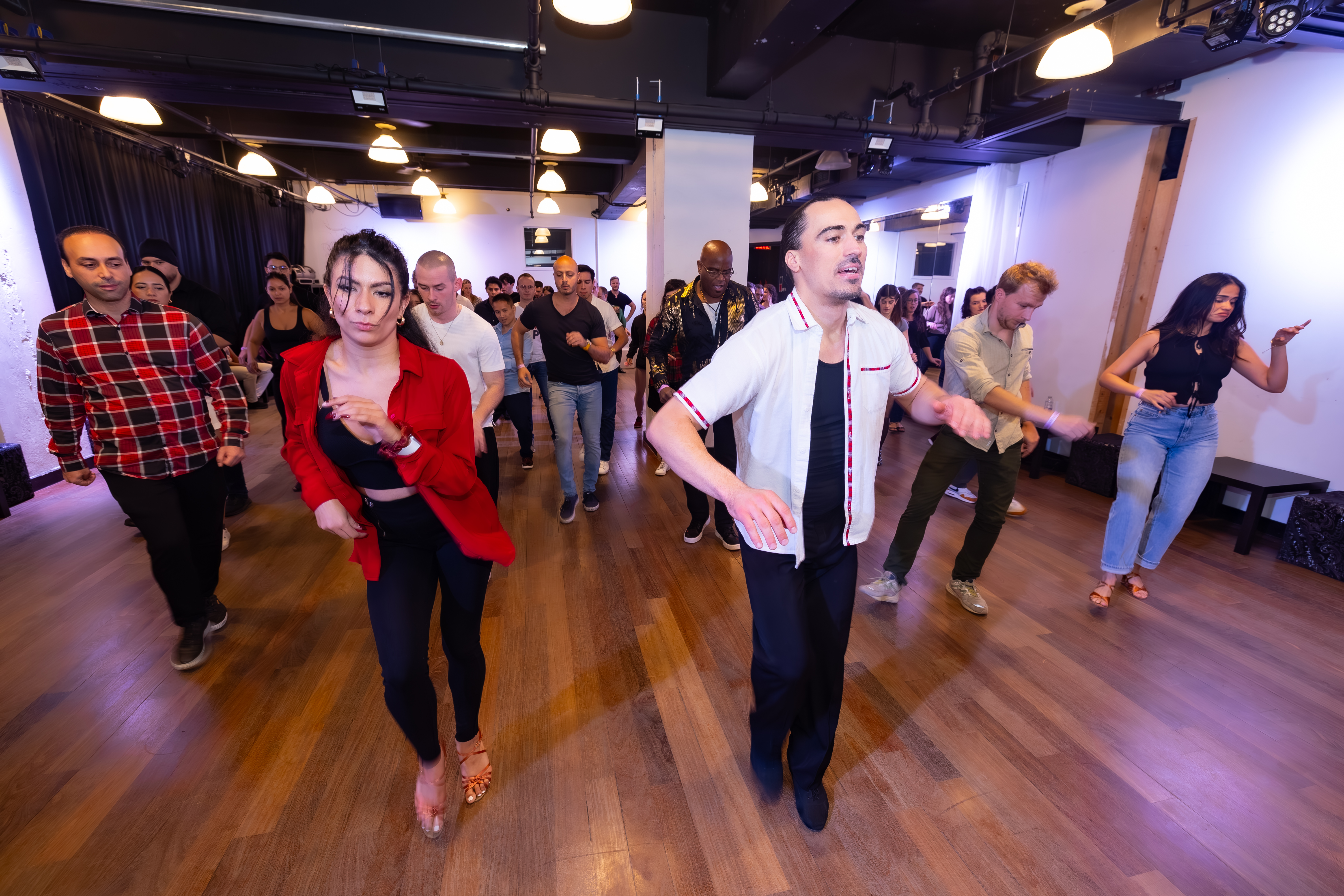 Salsa Classes - Salsa with Hunter