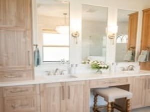 {{ custom_values.service_4 }} in {{custom_values.area_2})