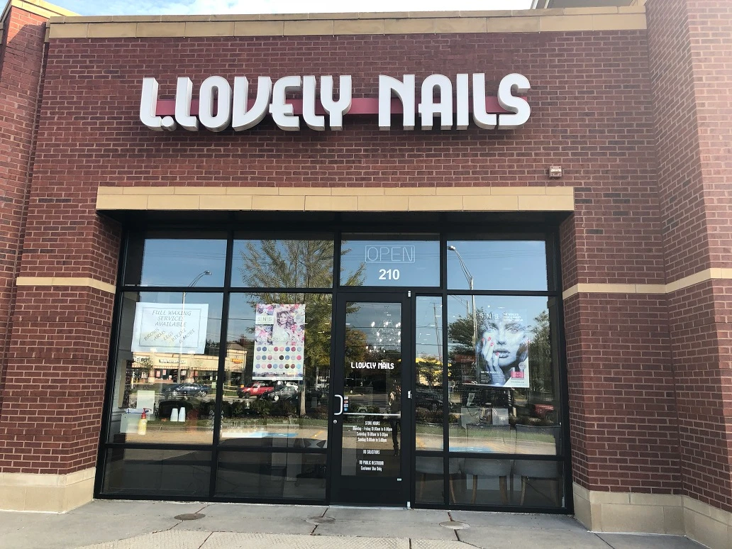 Inside L. Lovely Nails in Arlington Heights
