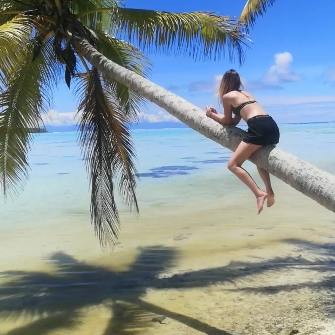 Eli Dufour à Tahiti, voyage récompense PartnerCo