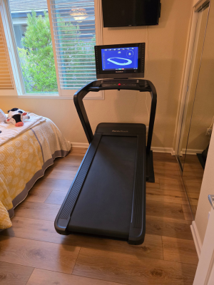 {{ custom_values.service_1 }} in {{custom_values.area_4})