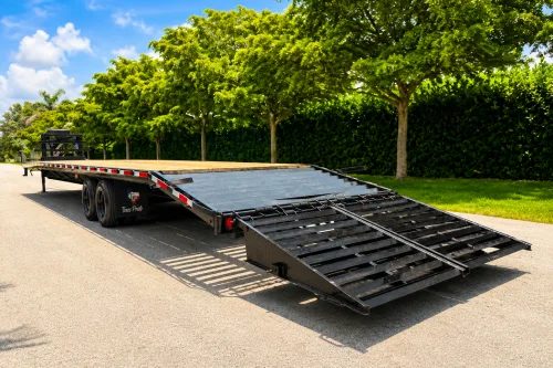Gooseneck Trailer 8.5x45 rental in Miami, FL, view 2