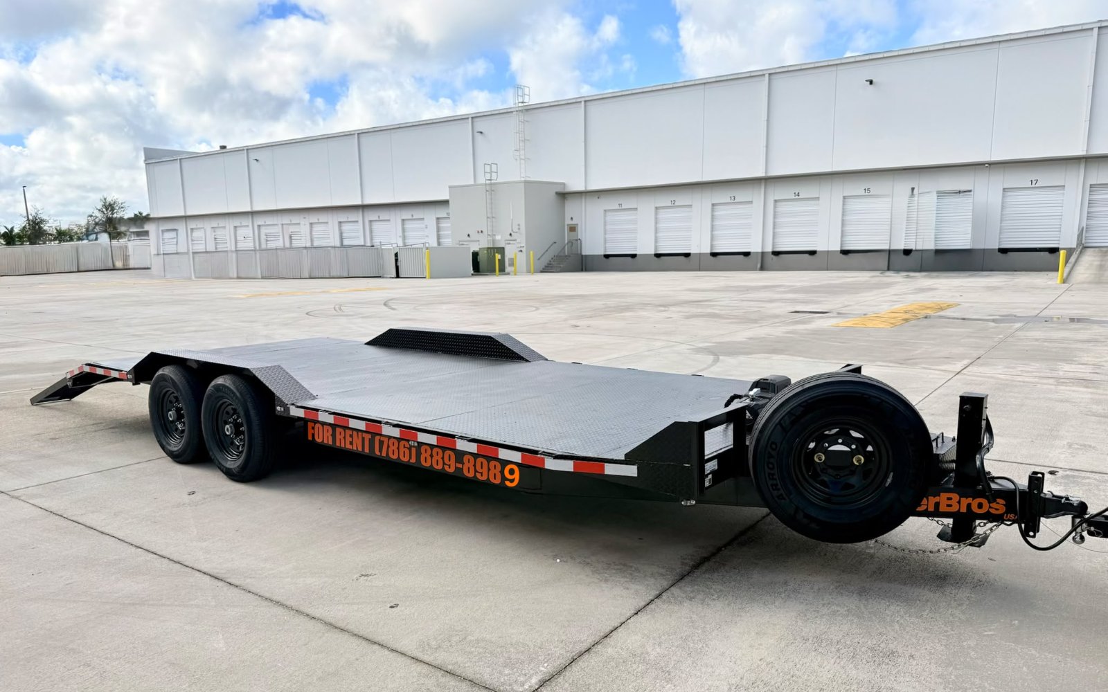 DriveOver Fender Trailer 8.5x22 rental in Miami, FL, view 1