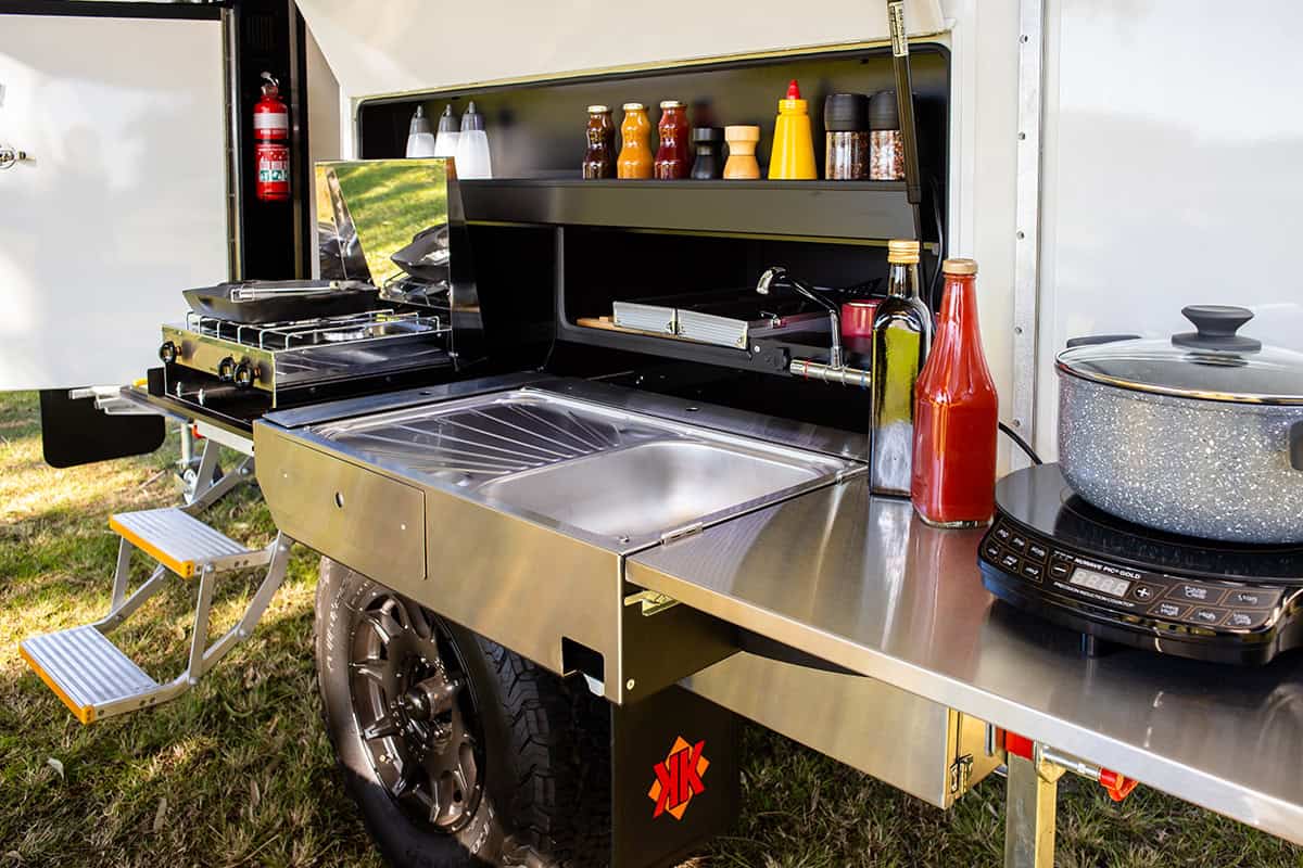 Slide-out outside kitchen