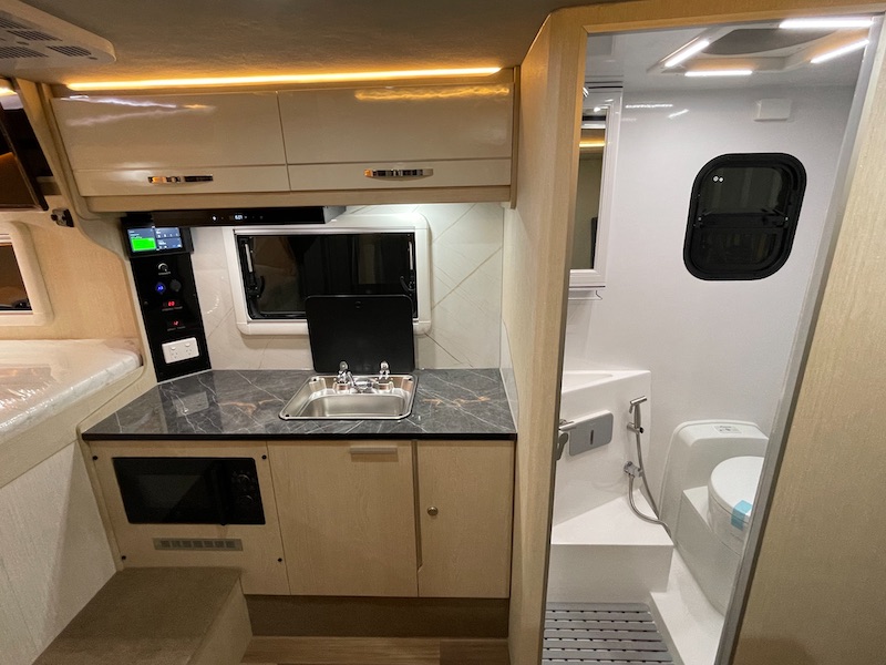 UteCabin Queen Class gallery image 6
