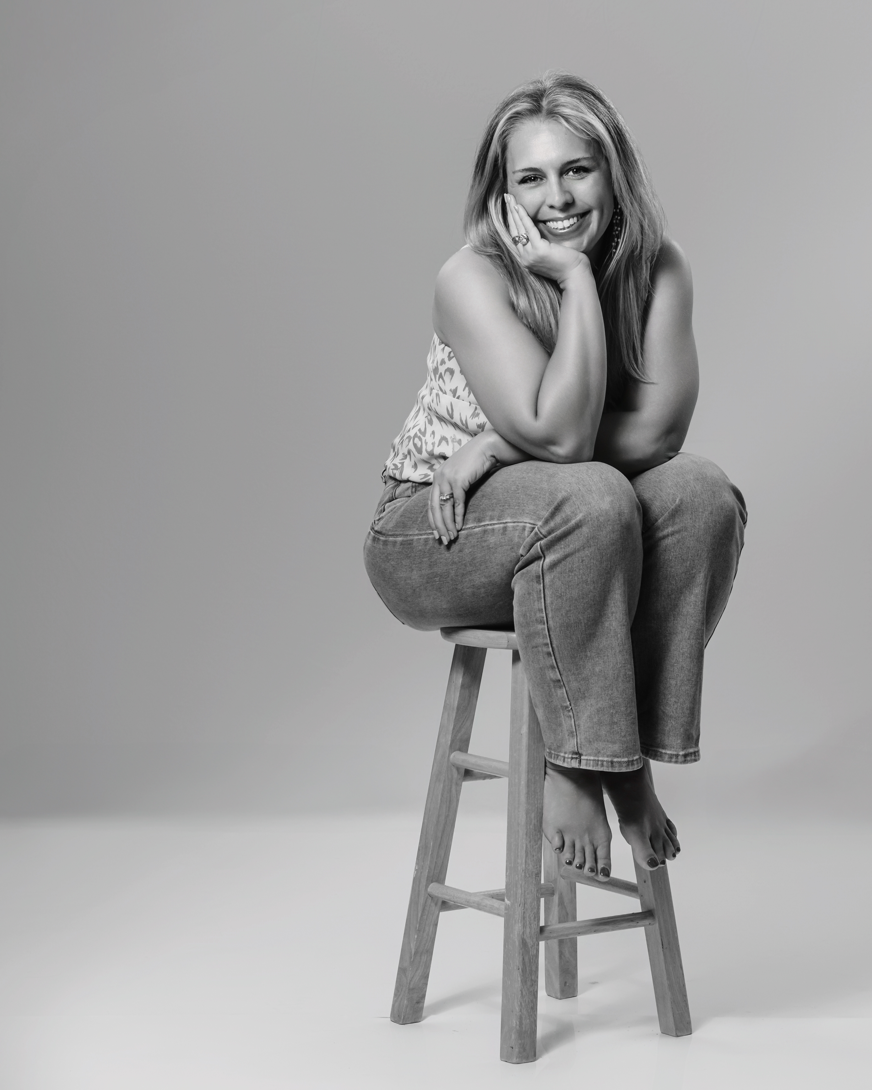 Before Summer Gets Away: A Calmer Reason to Plan Senior Portraits Now