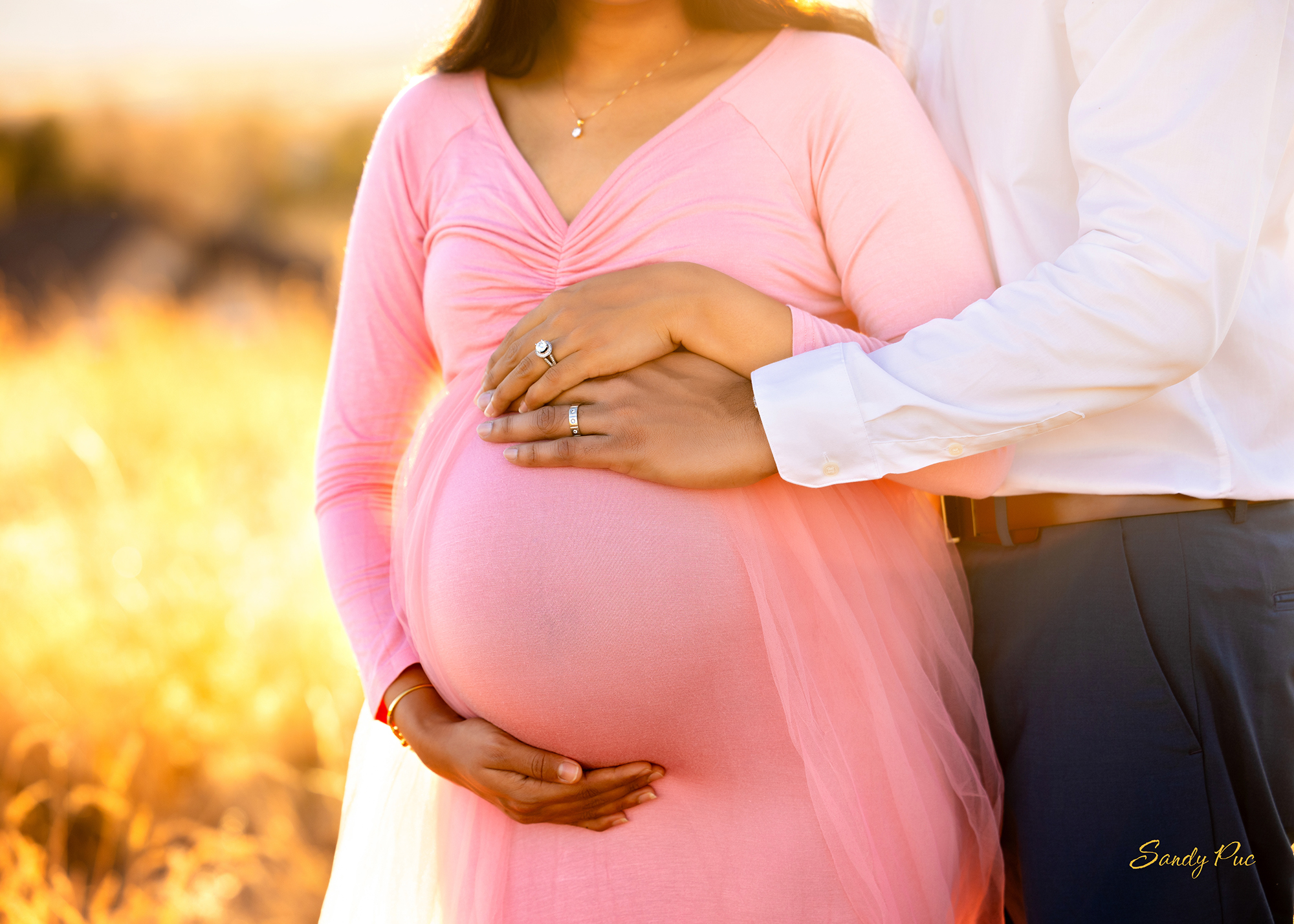Joyful gallery reveal of beautiful maternity memories