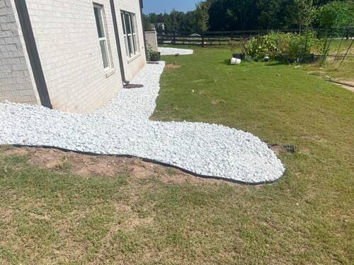 Lawn Care & Maintenance Lawrenceville