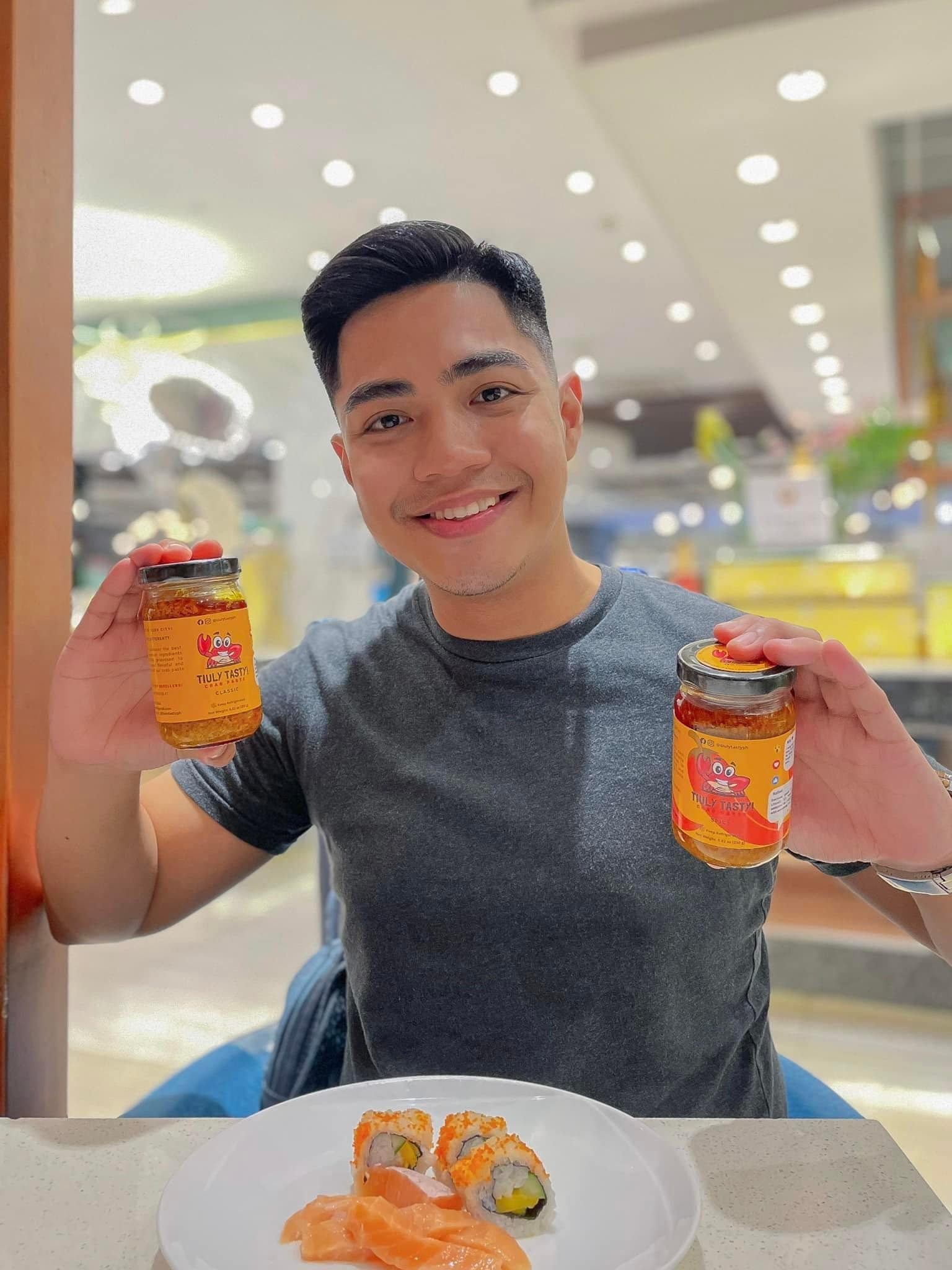 Chrys Tiu with distributors