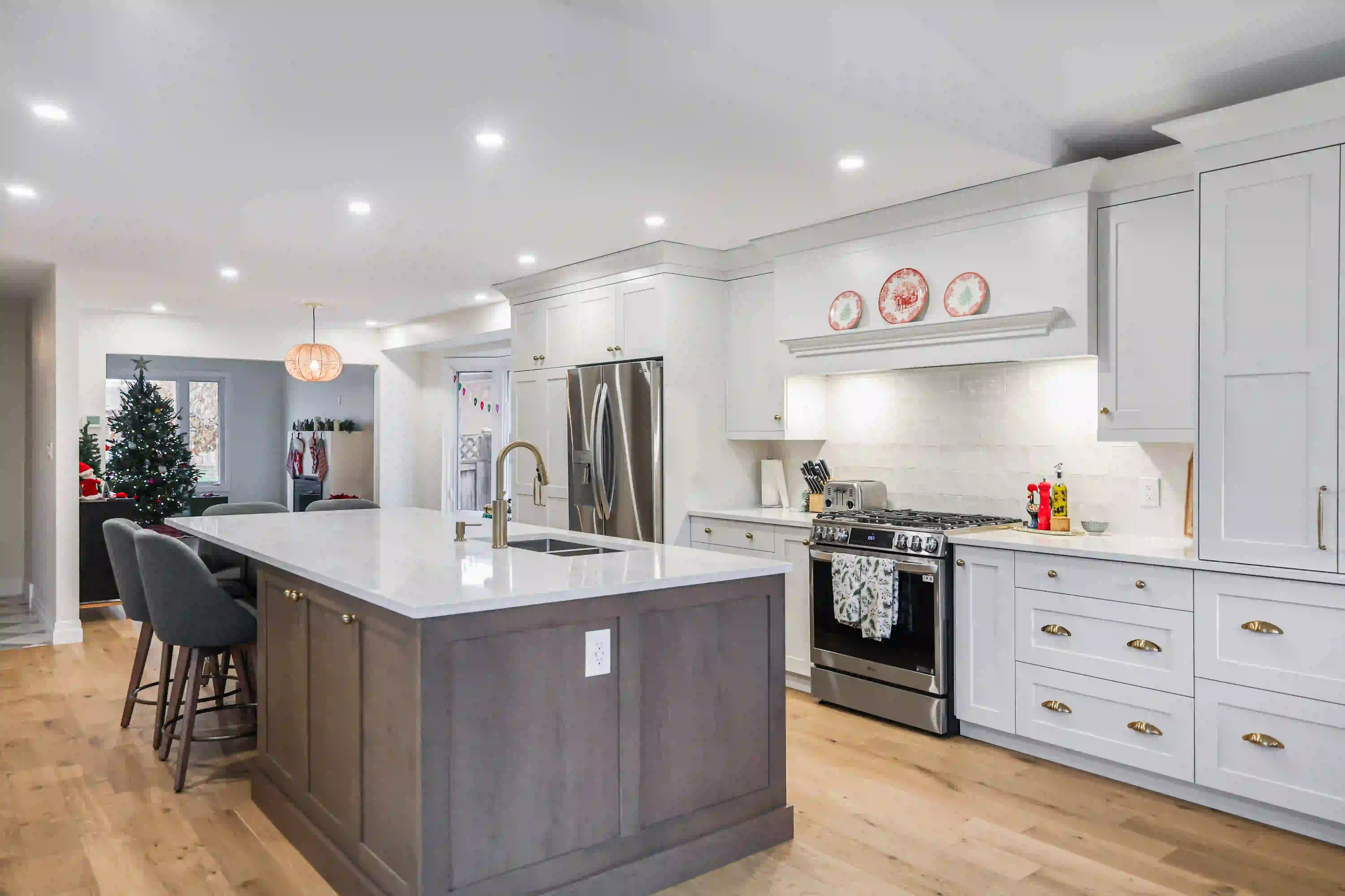 Dublin kitchen island, range and dining view
