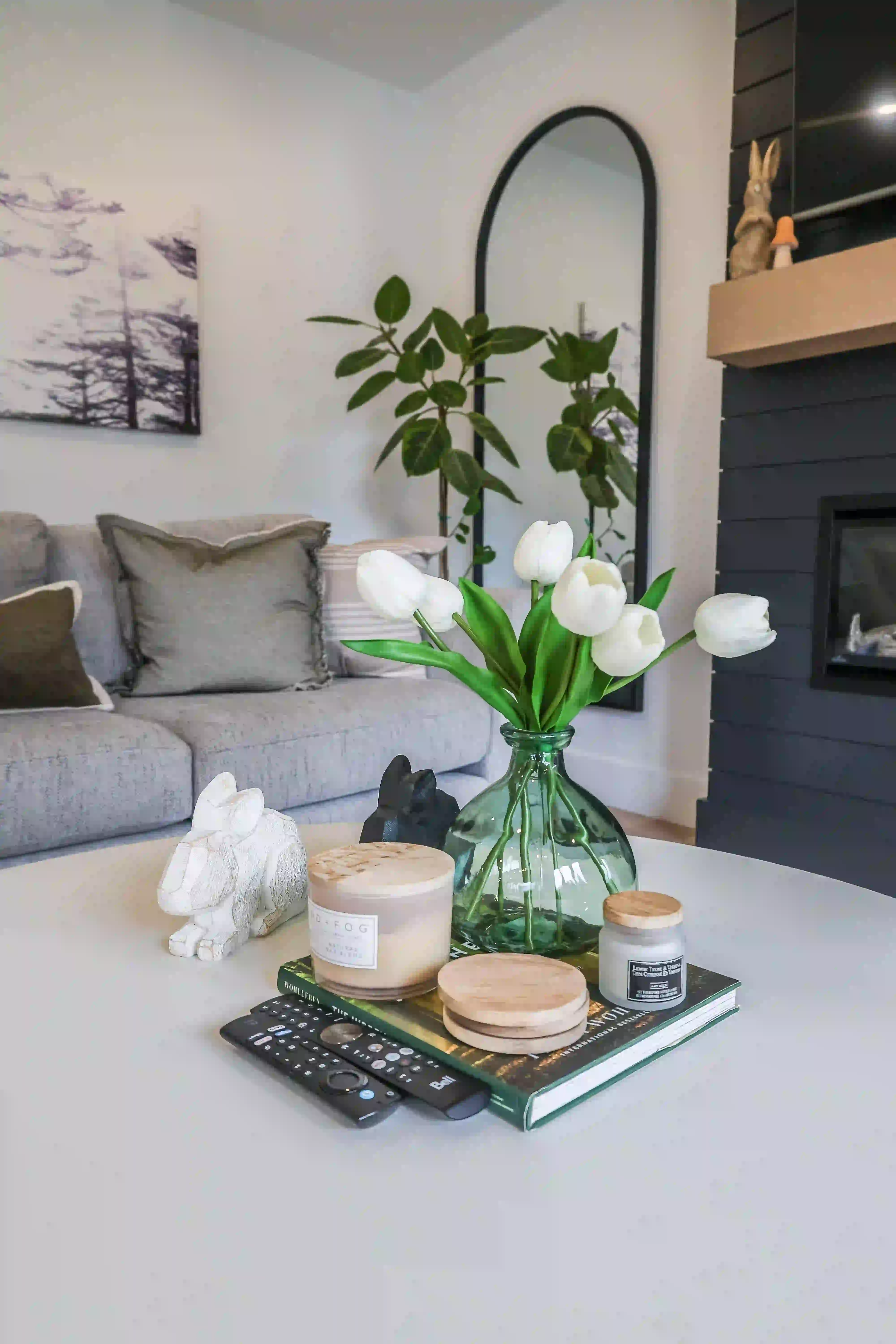 Coffee table styling detail