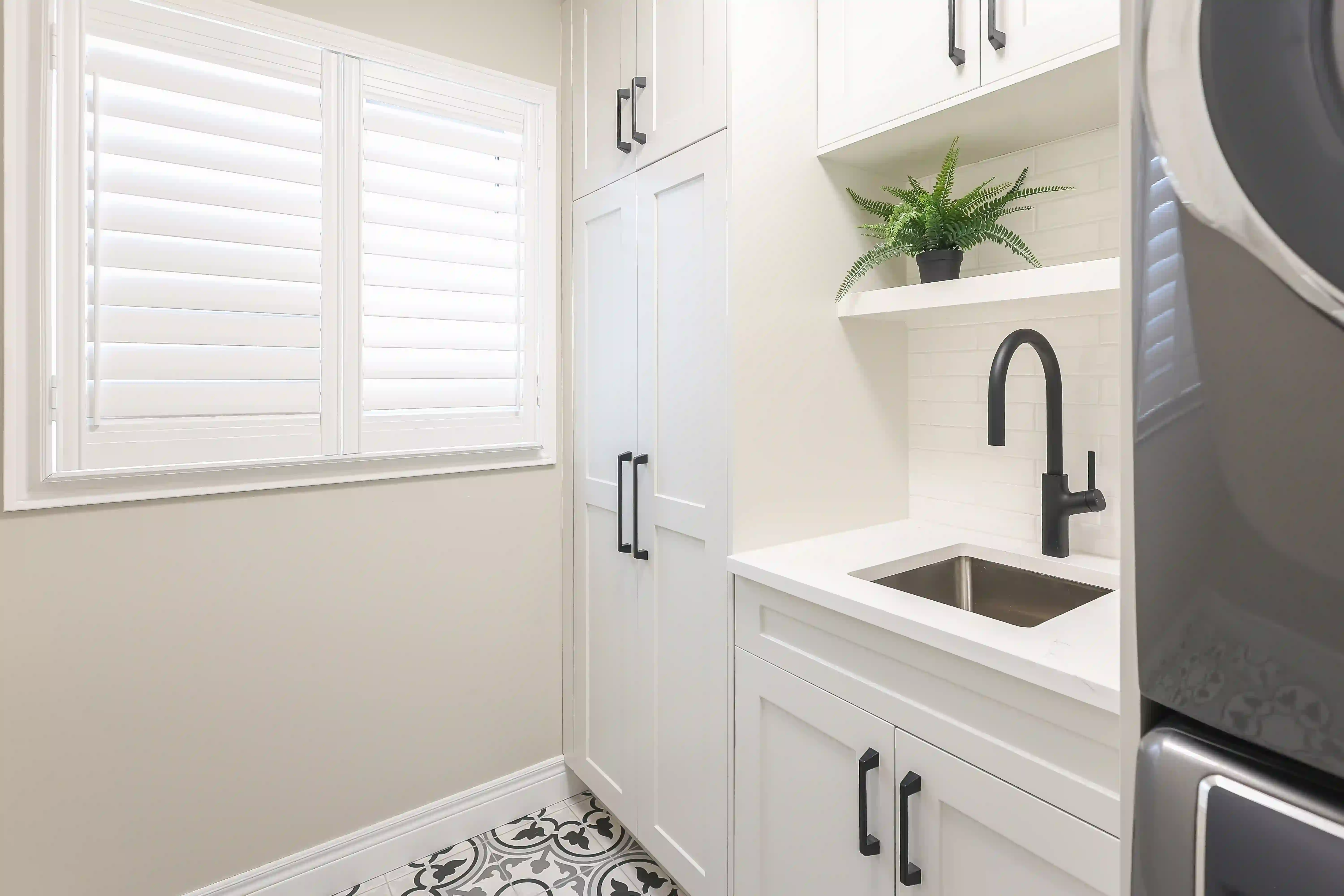 Laundry sink and window detail