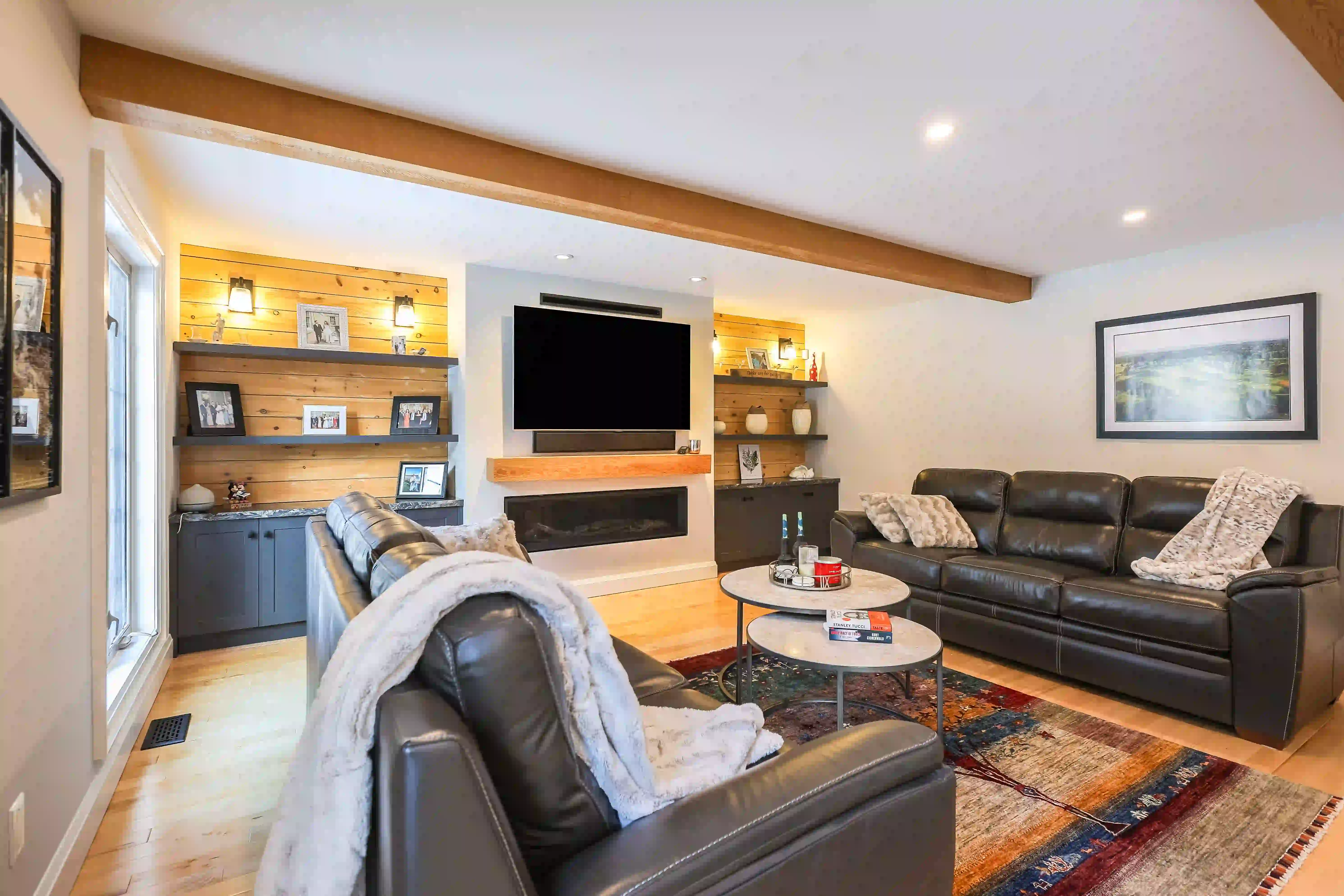 Living room seating and built-in shelves