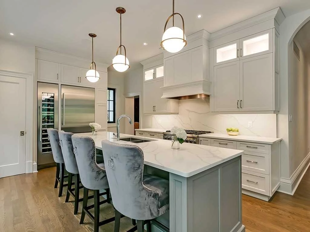 Kitchen with island pendants