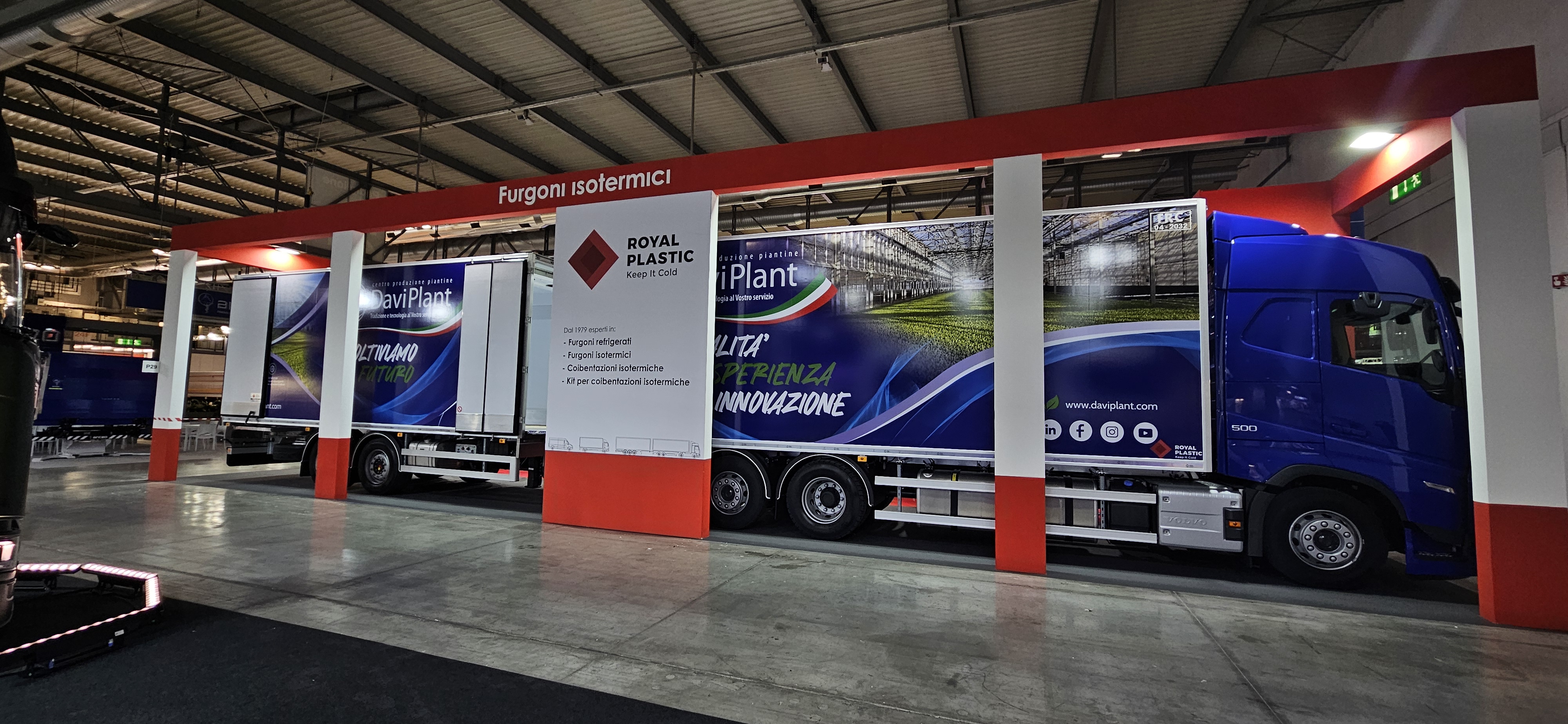 Ampio spazio espositivo per veicoli industriali e logistica