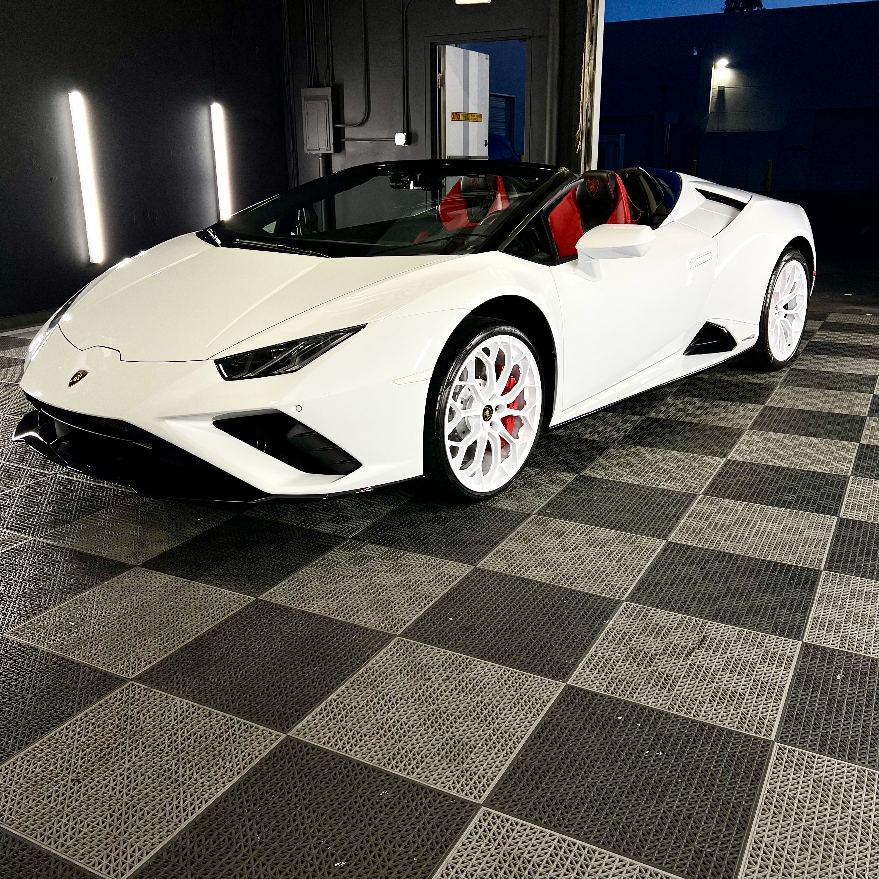 Lamborghini Huracan ceramic coating