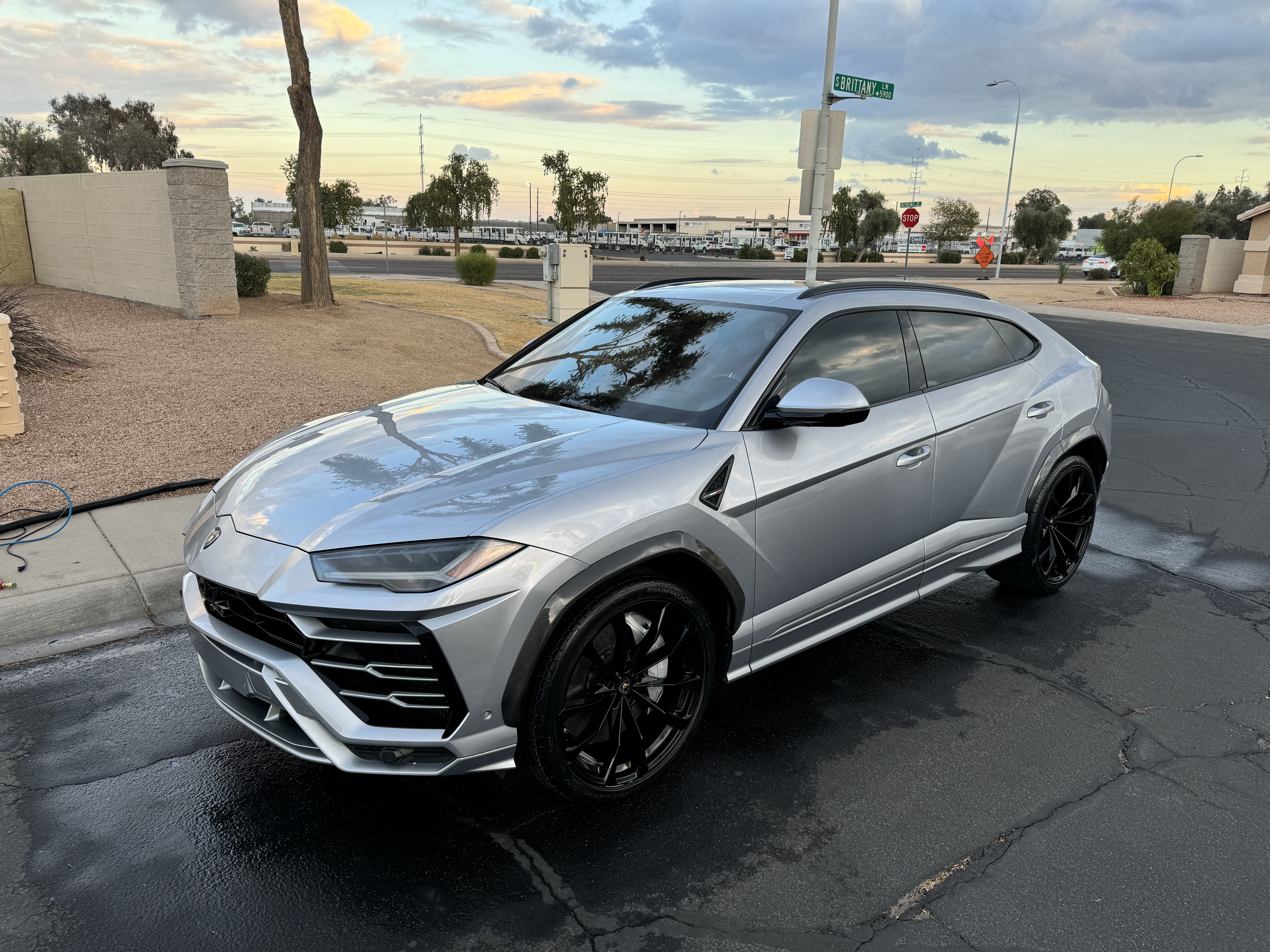 Lamborghini Urus ceramic coating