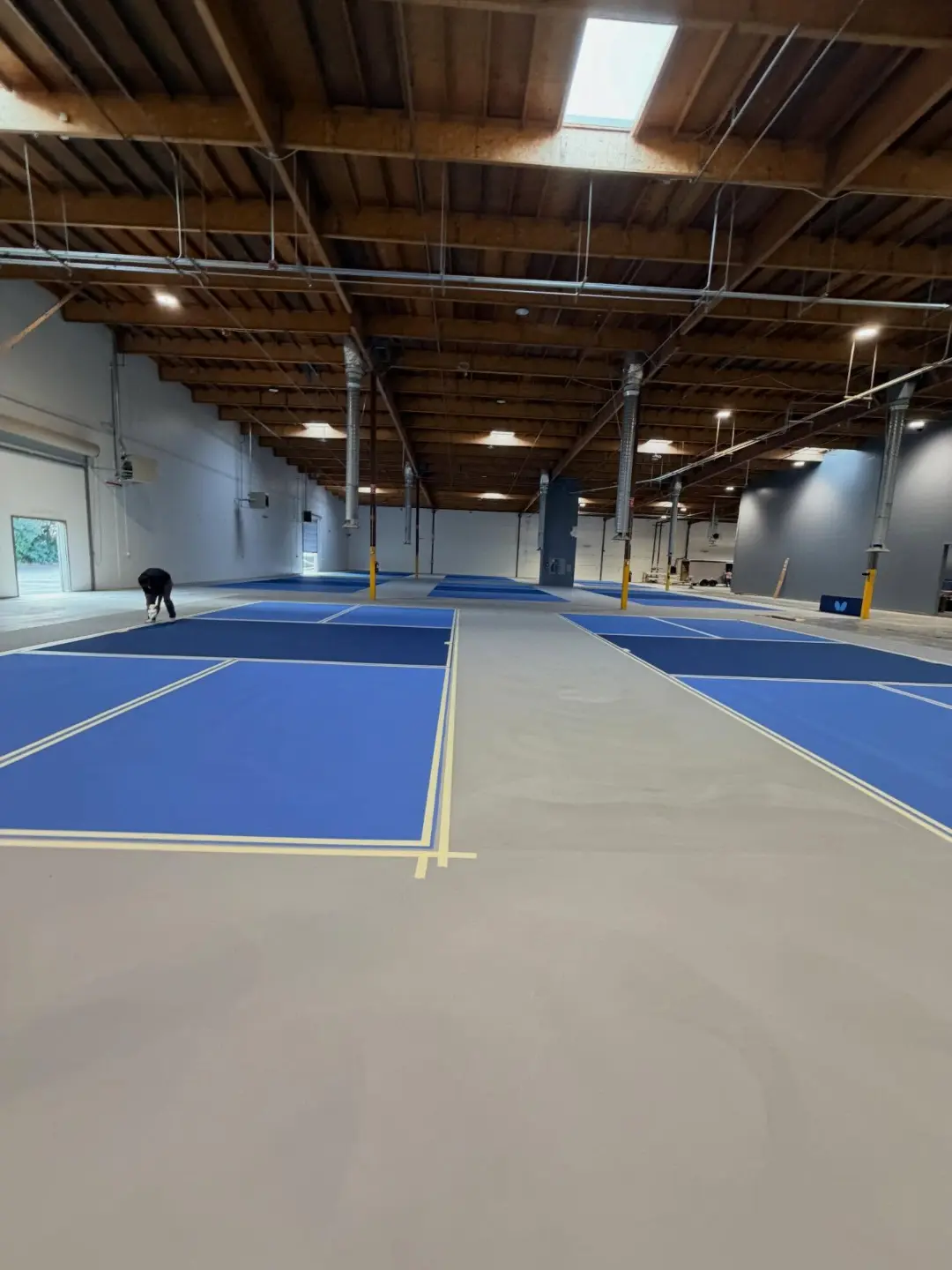 image of an indoor pickleball court