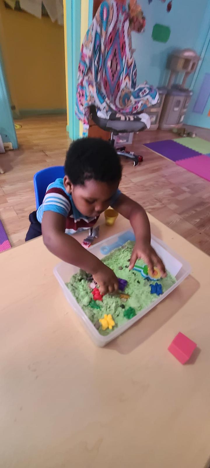 Climbing climbers play