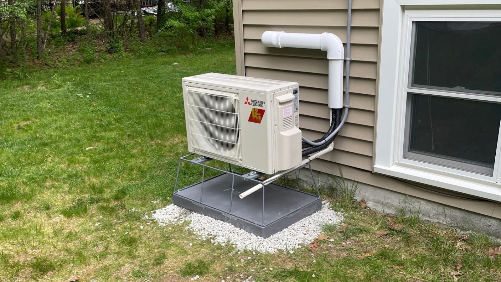 Heat pump installation by Fagundes Plumbing Heating AC Inc.