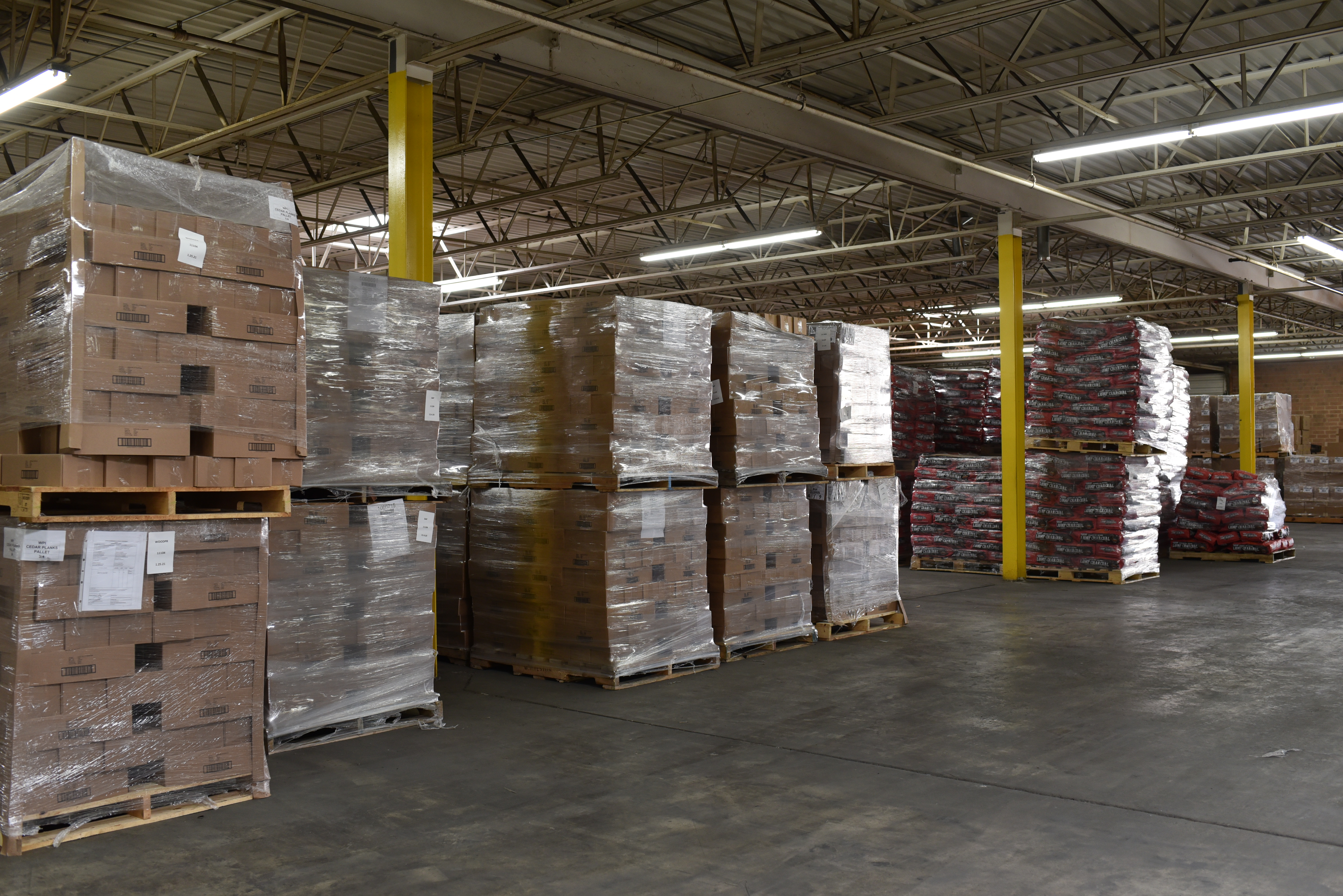 Conwareco Logistics storage facility operations — raw materials and oversized inventory management