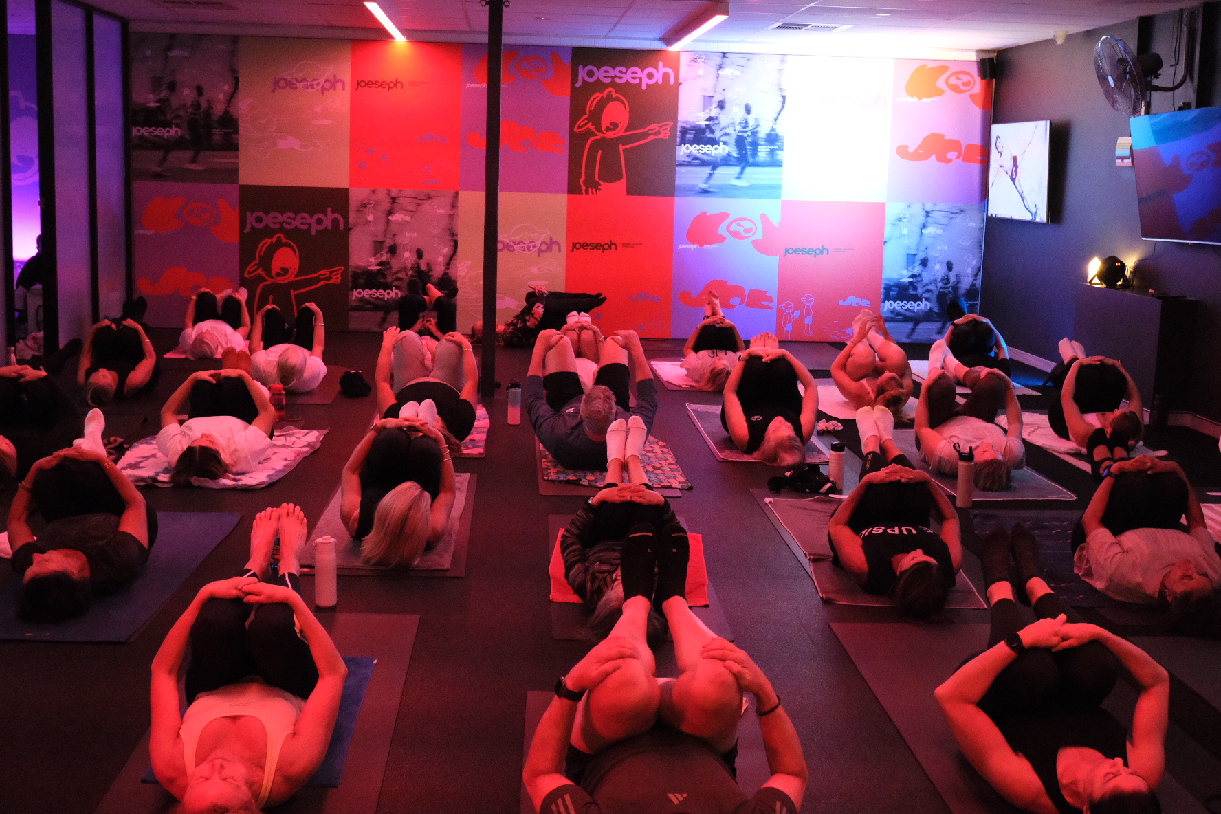 A full JOESEPH class training together