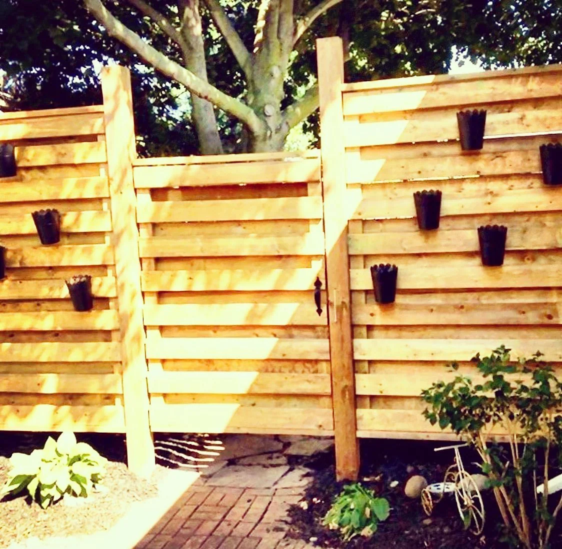 Horizontal cedar privacy fence