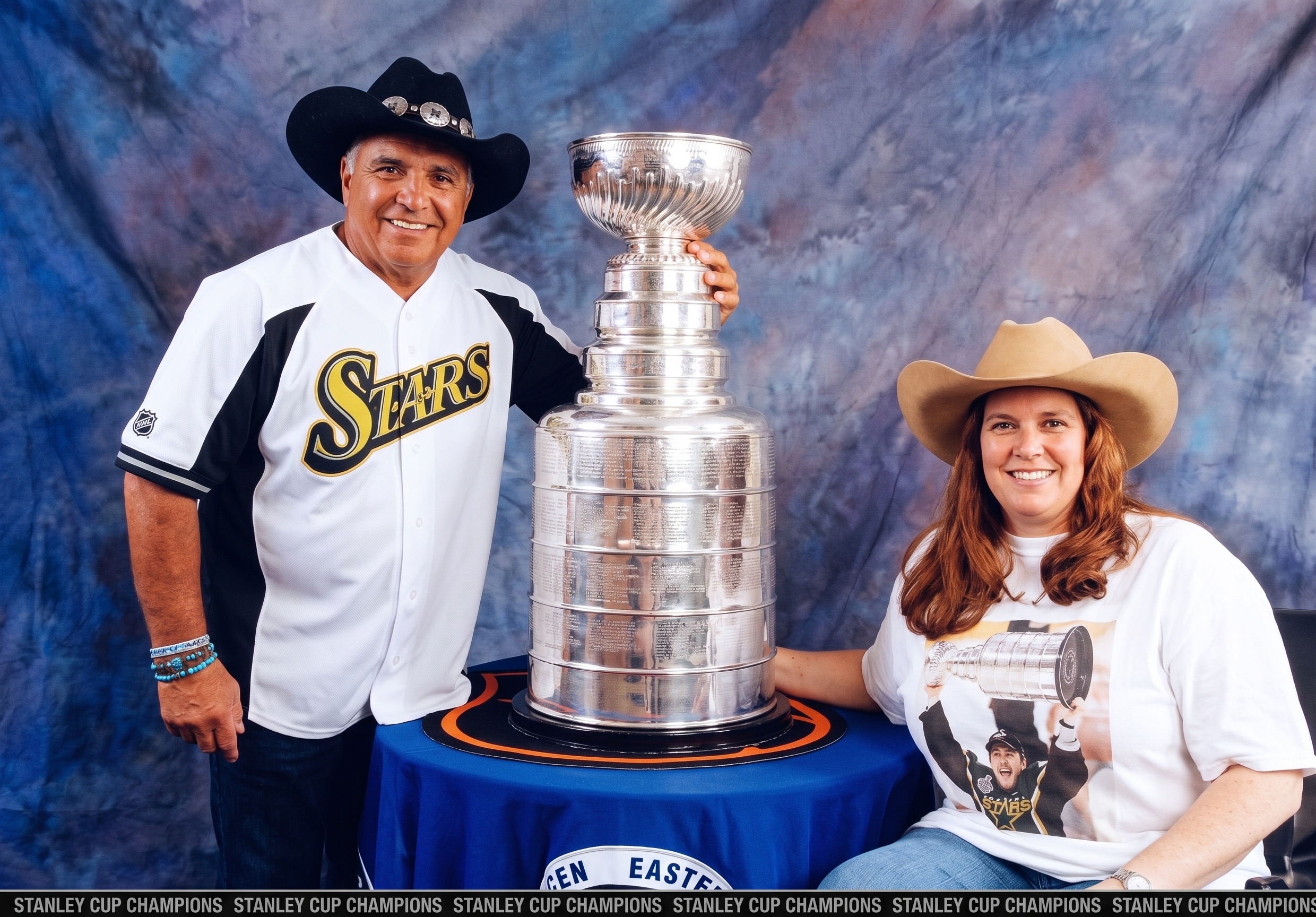 Hockey fanatics with Lord Stanley's Cup, 1999