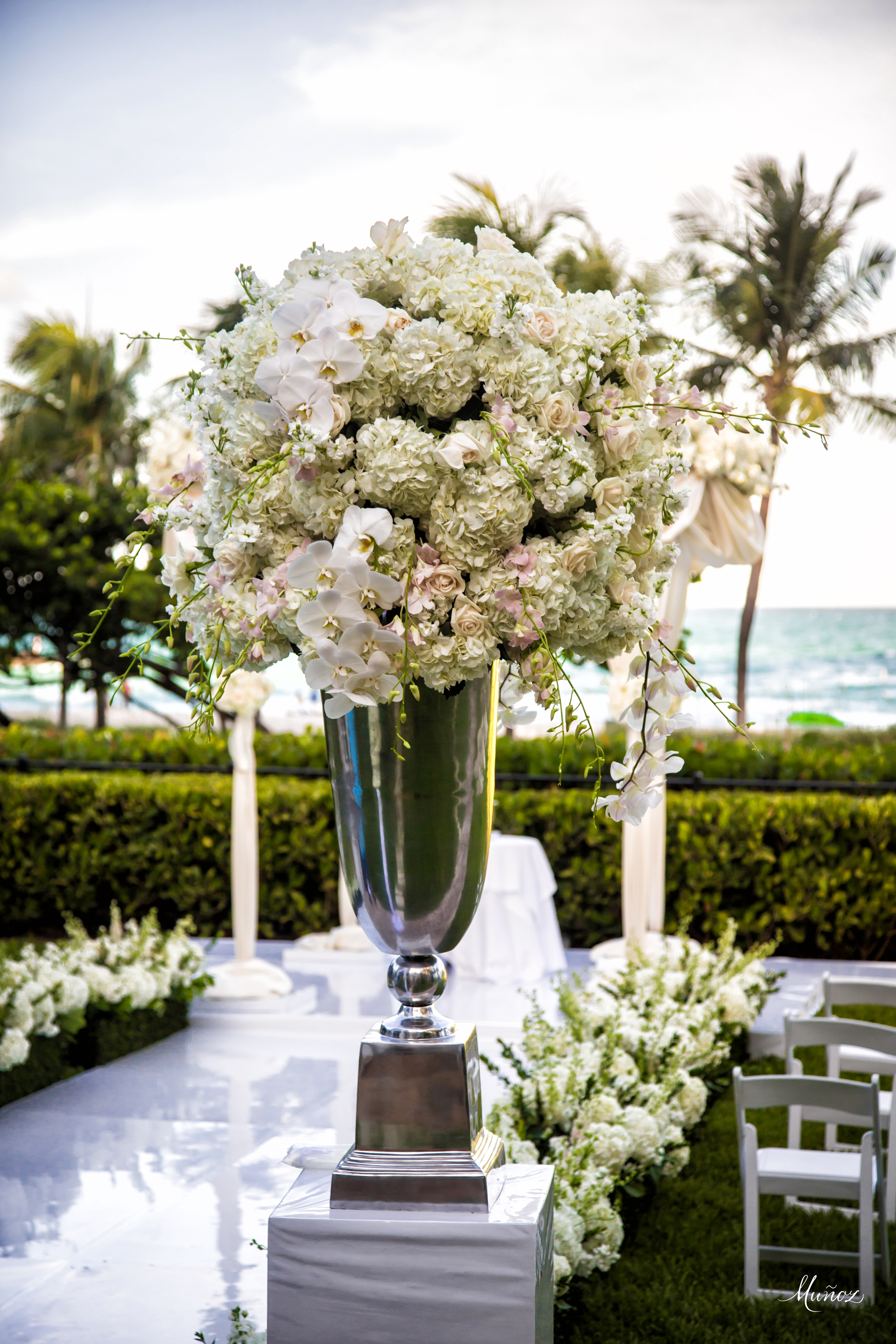 A sample centerpiece in the Dalsimer studio