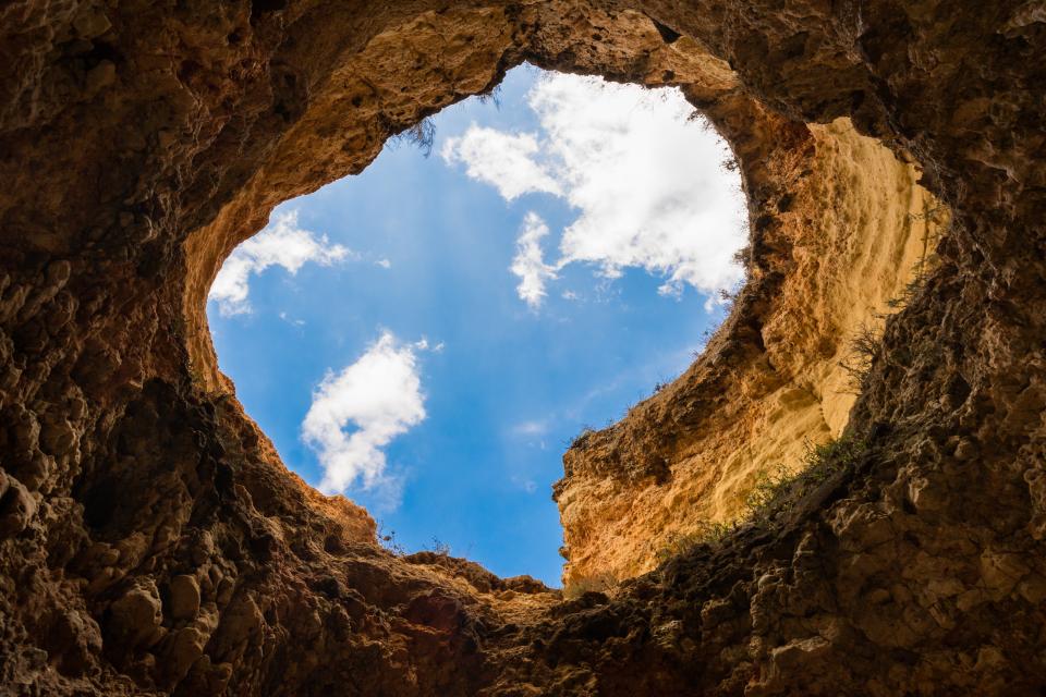 “Hole Cave” by Skitter Photo/ CC0 1.0