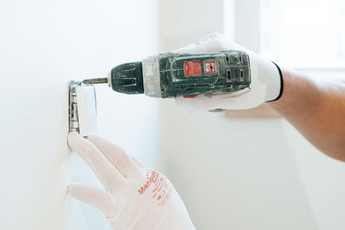 House Rewiring & Electrical Alterations by professional technician in Singapore - Express Plumbing & Elect Services
