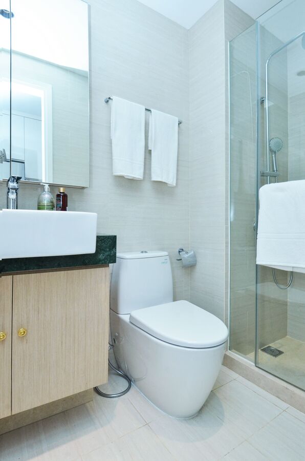 Toilet Bowl Installation & Choke Clearance by professional technician in Singapore - Express Plumbing & Elect Services