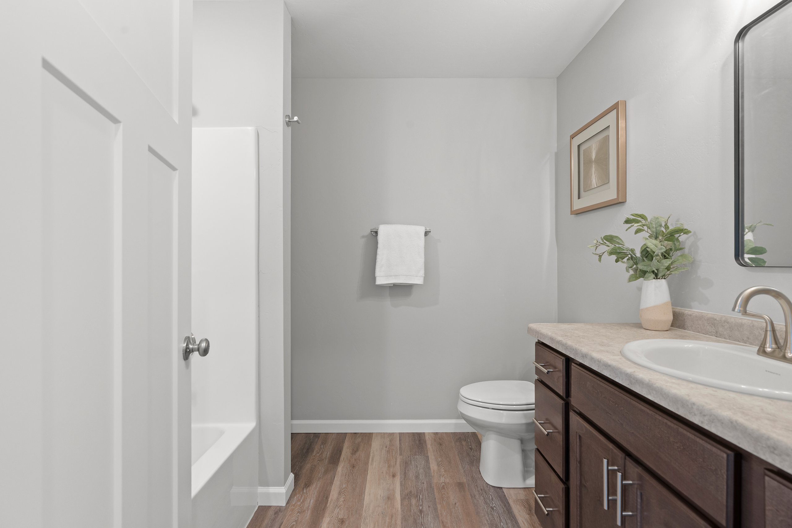 Design 2 Bathroom