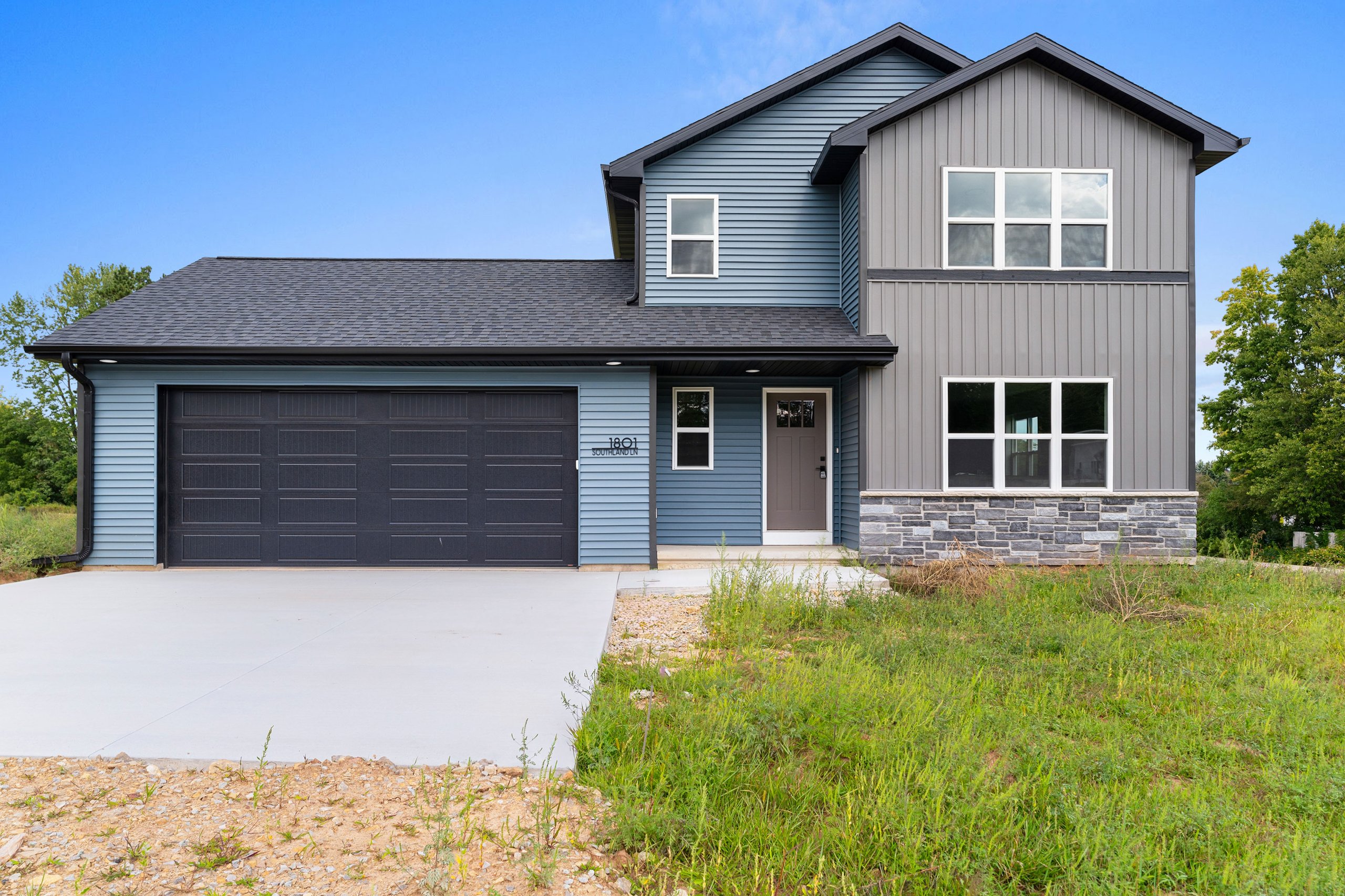 Entry elevation view of a finished Celestial Hills home