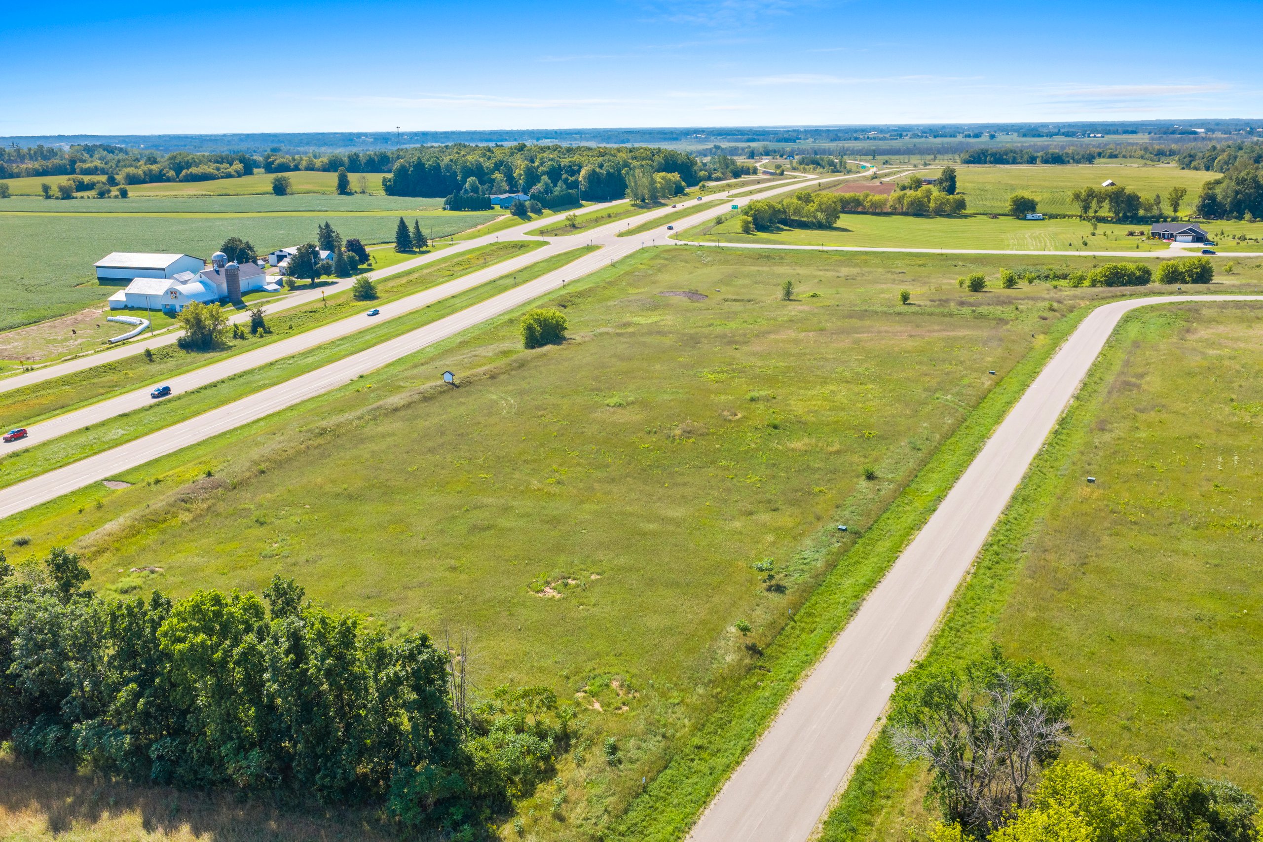 Woodland Hills aerial view of subdivision roads and acreage lots