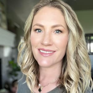 Stephanie R.