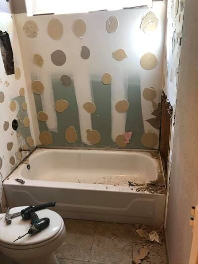 {{ custom_values.service_3 }} in {{custom_values.area_3})