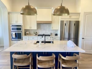 {{ custom_values.service_3 }} in {{custom_values.area_3})