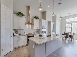 {{ custom_values.service_1 }} in {{custom_values.area_1})