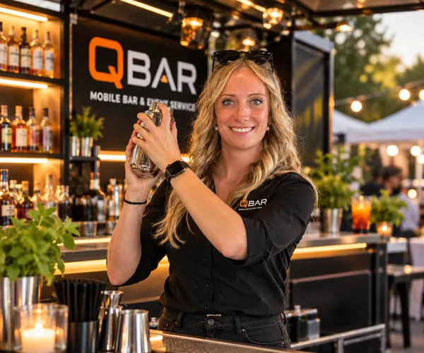Julia A. – Team QBAR mobile Cocktailbar