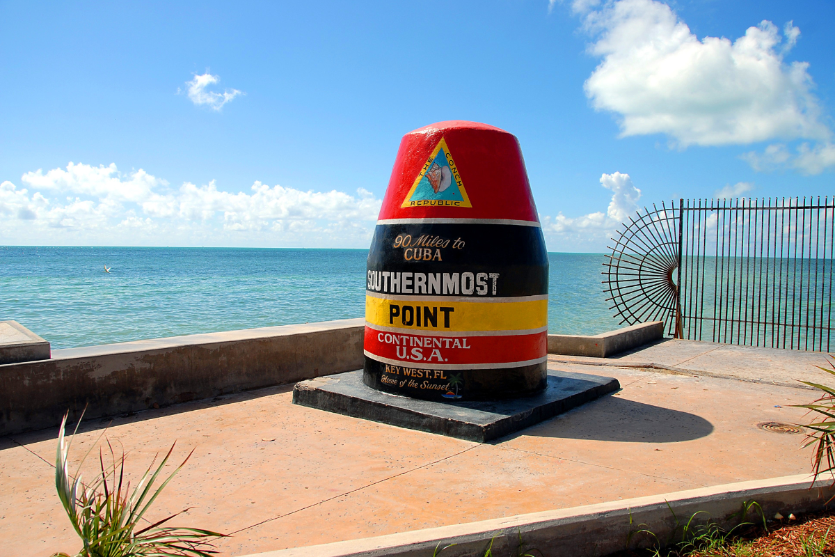 Southernmost point monument in Key West