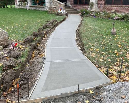 Brownsburg Concrete Walkway